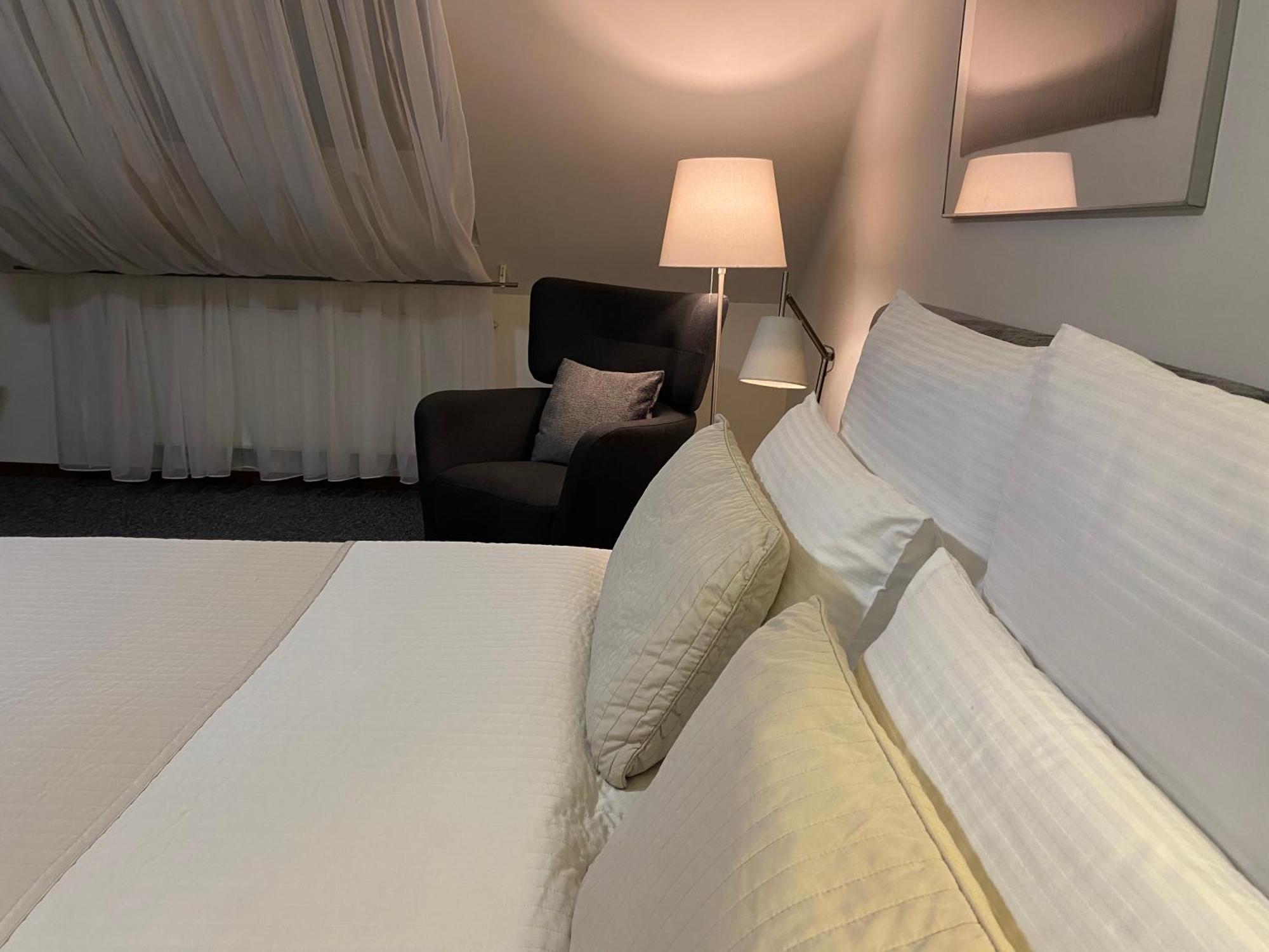 Penzion Luxor Трнава Екстериор снимка