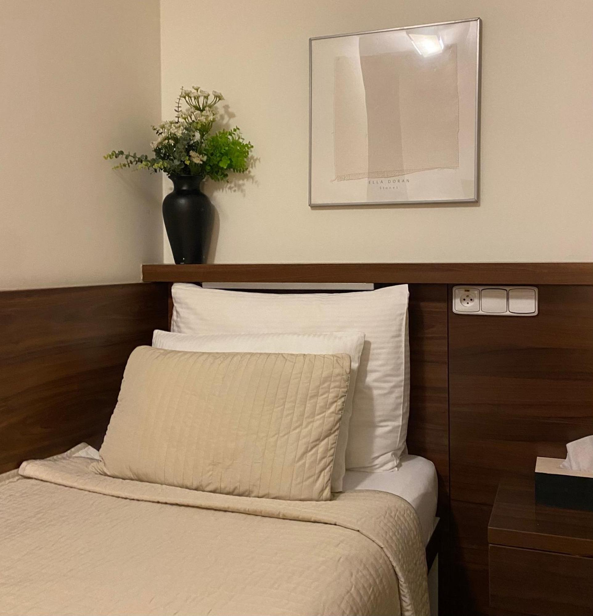 Penzion Luxor Трнава Екстериор снимка