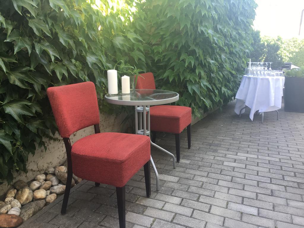 Penzion Luxor Трнава Екстериор снимка